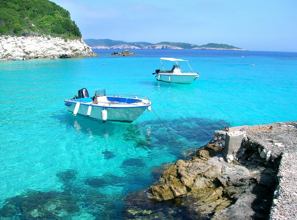  Voutoumi plaža Antipaksi 